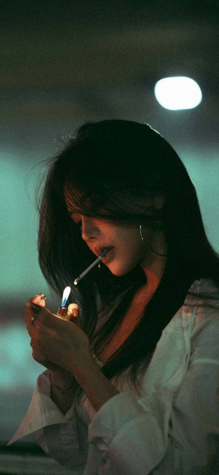smoking girl dp aethetics