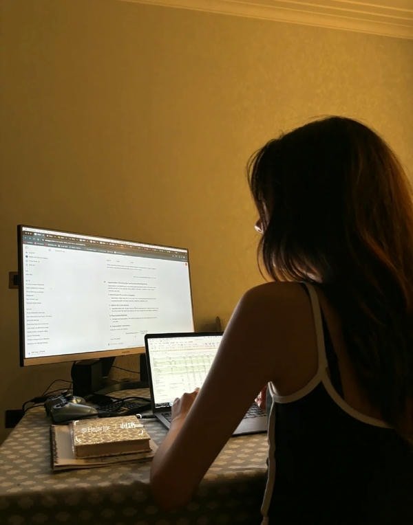 study girl dp showing calmness and intelligence.