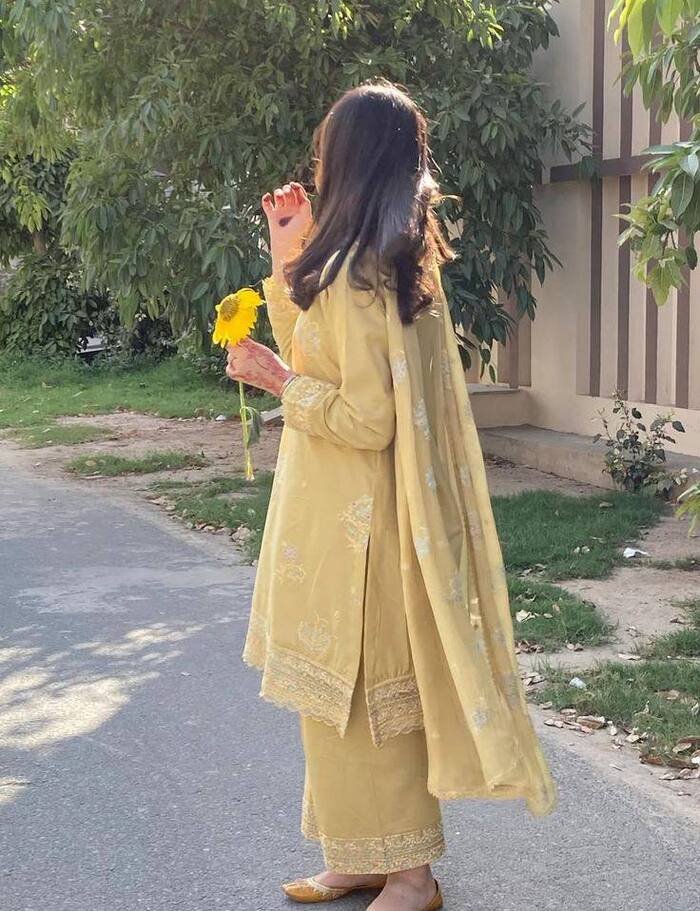 suit girl dp photo