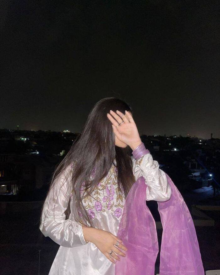 suit girl dp