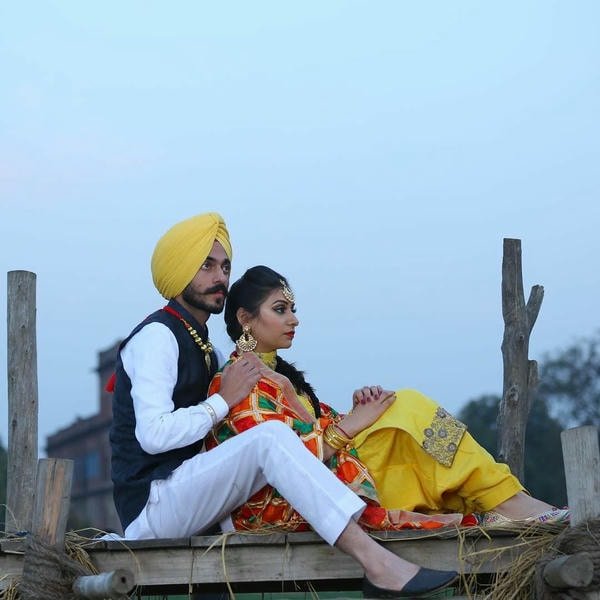 vibrant punjabi couple dp
