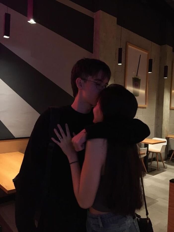 aethetic forehead kiss images hot