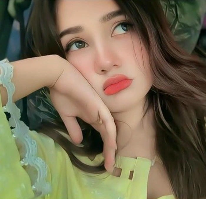 beautiful single girl dp showing soft emotions.