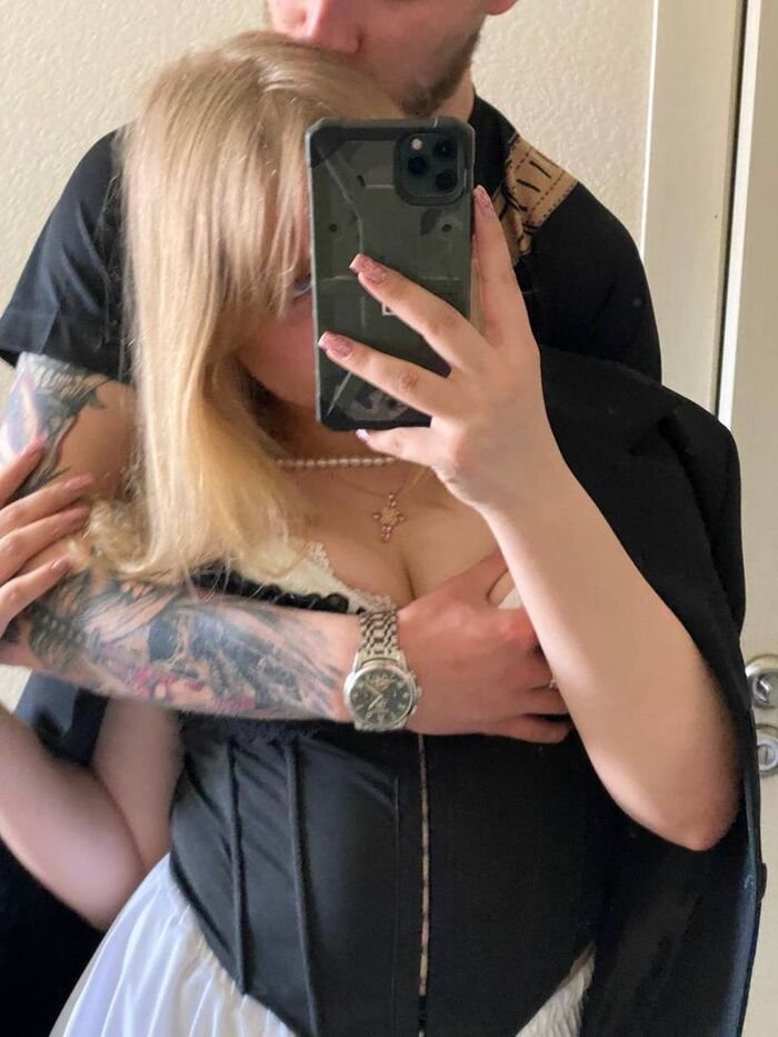 boobs kiss image aethetics full hd