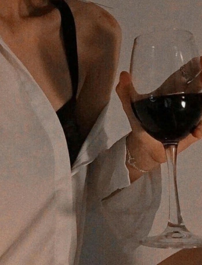 creative girls whatsapp dp