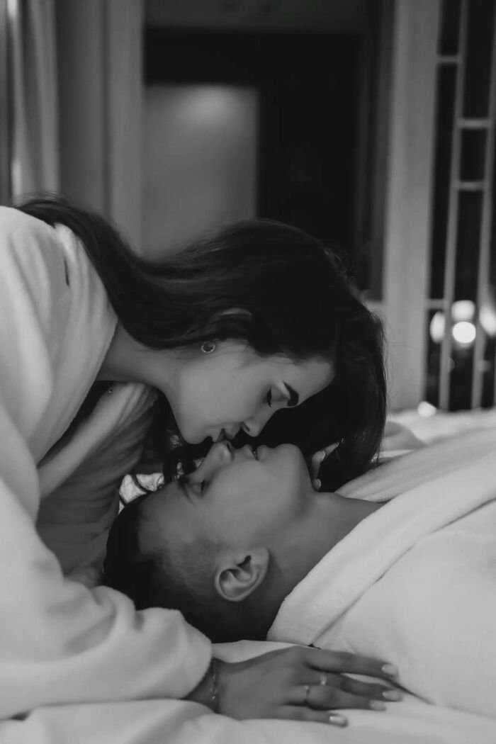 cute couple kiss images hot