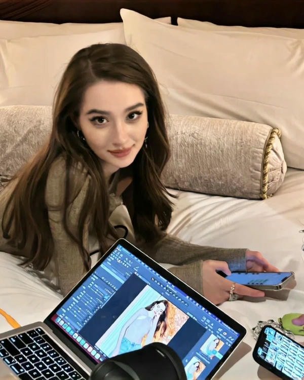 cute sweet girl dp in cozy home background.