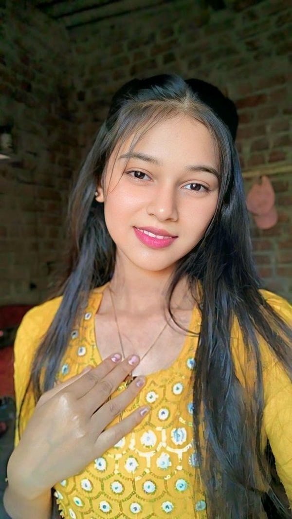 cute village girls dp with simple outfit and charm.