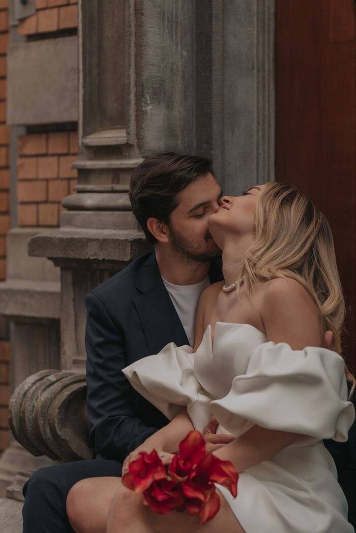 deep kiss image aethetic hd