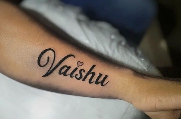 famous vaishu name dp