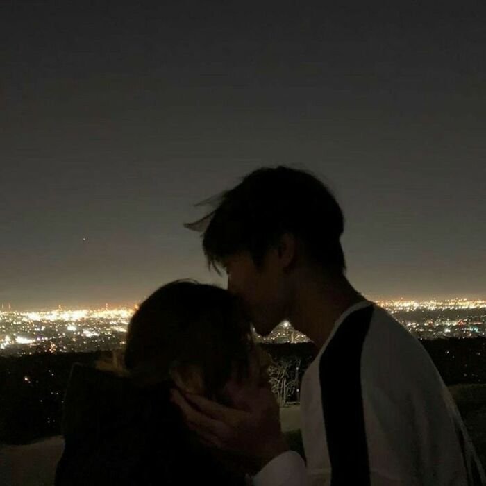 forehead kiss images romantic full hd