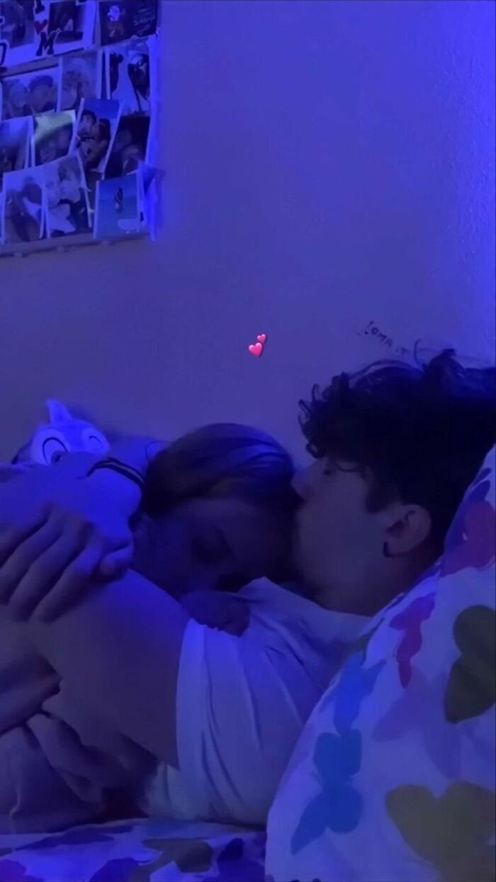 forehead kiss images