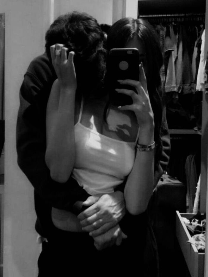 hd forehead kiss images aethetics