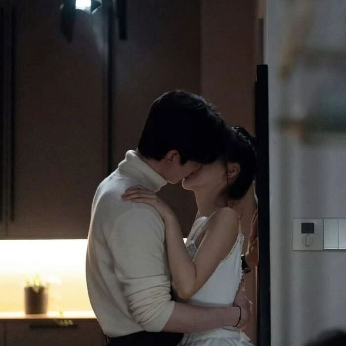 kiss image aethetic hot