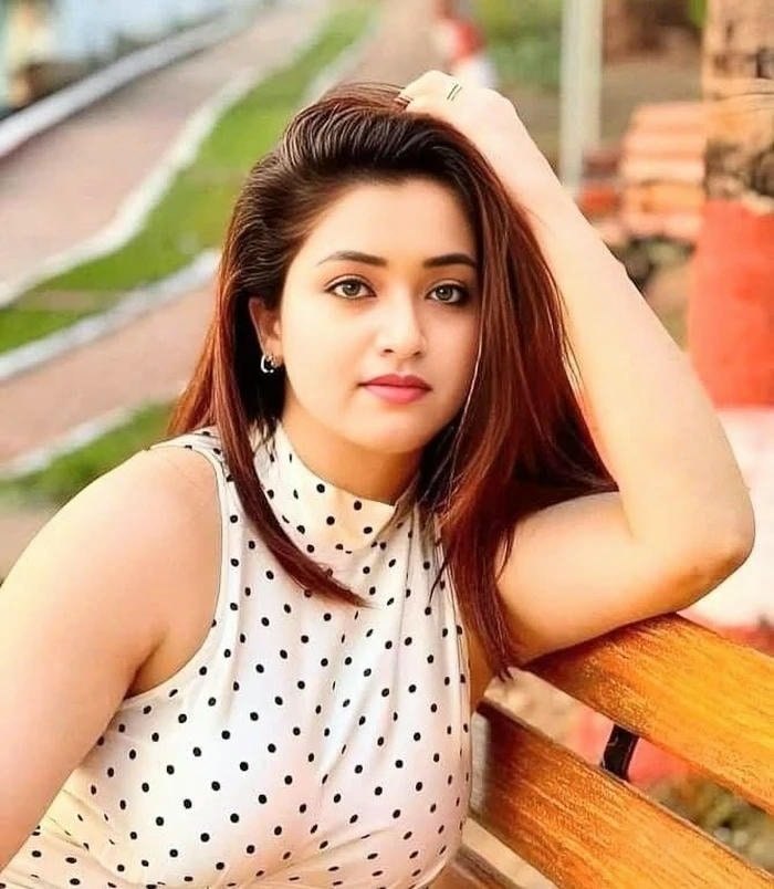 romantic single girl dp in dreamy background.