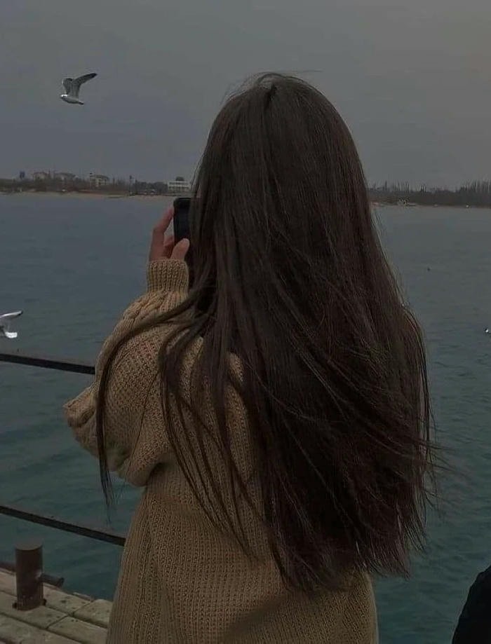 simple girls whatsapp dp