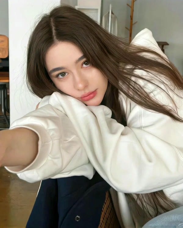 sweet girl dp showing elegance and happiness.