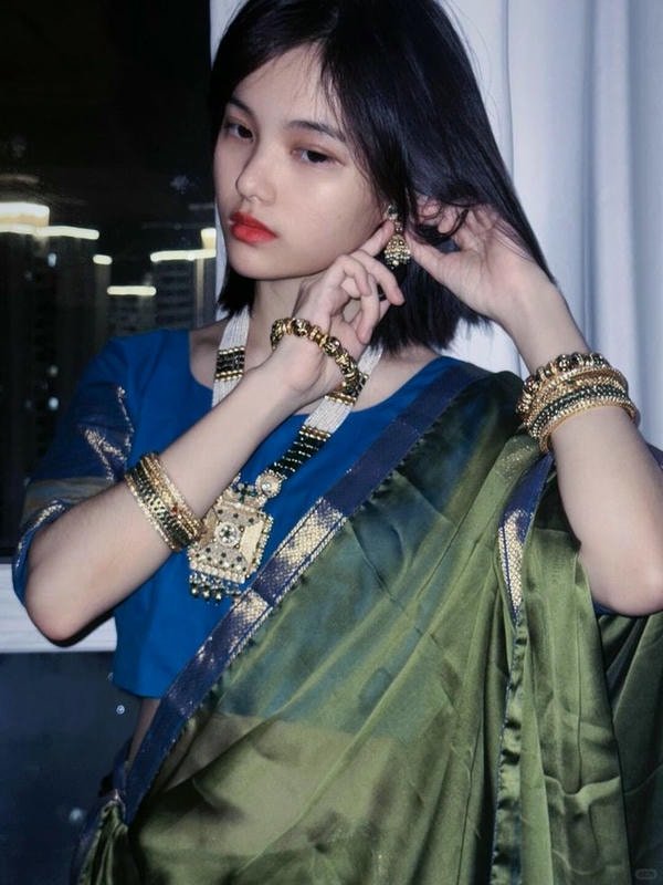 sweet girl dp showing kindness and pure beauty.