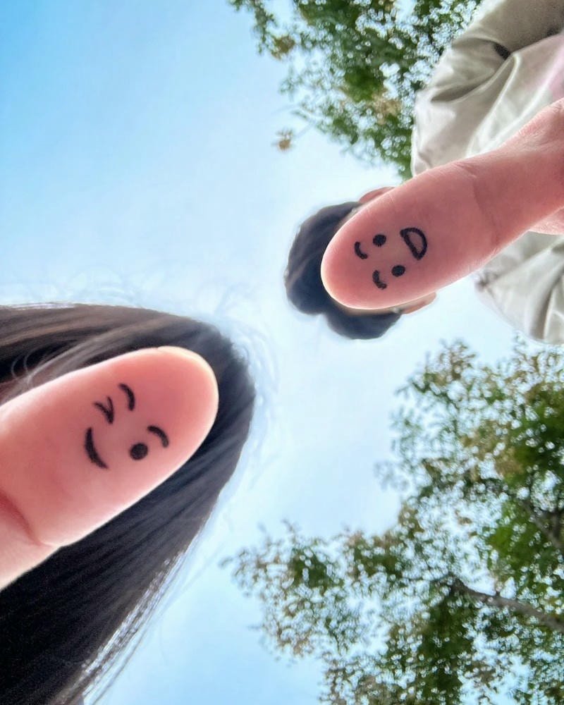 emotional couple dp with eye contact pose.